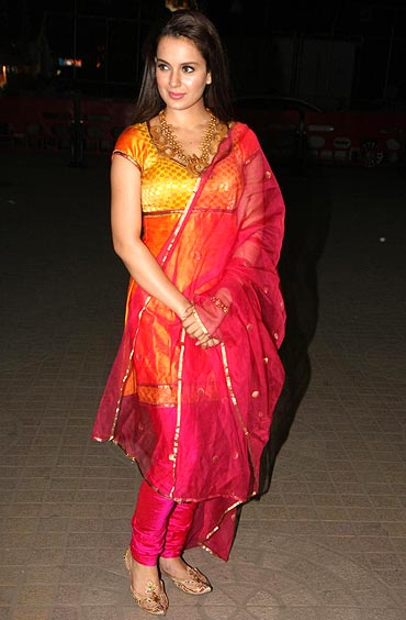 PIX: Stars' fashionable Diwali week
